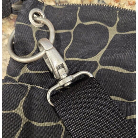 Baggallini Black and Gray Giraffe Crossbody Bag - Picture 3 of 12
